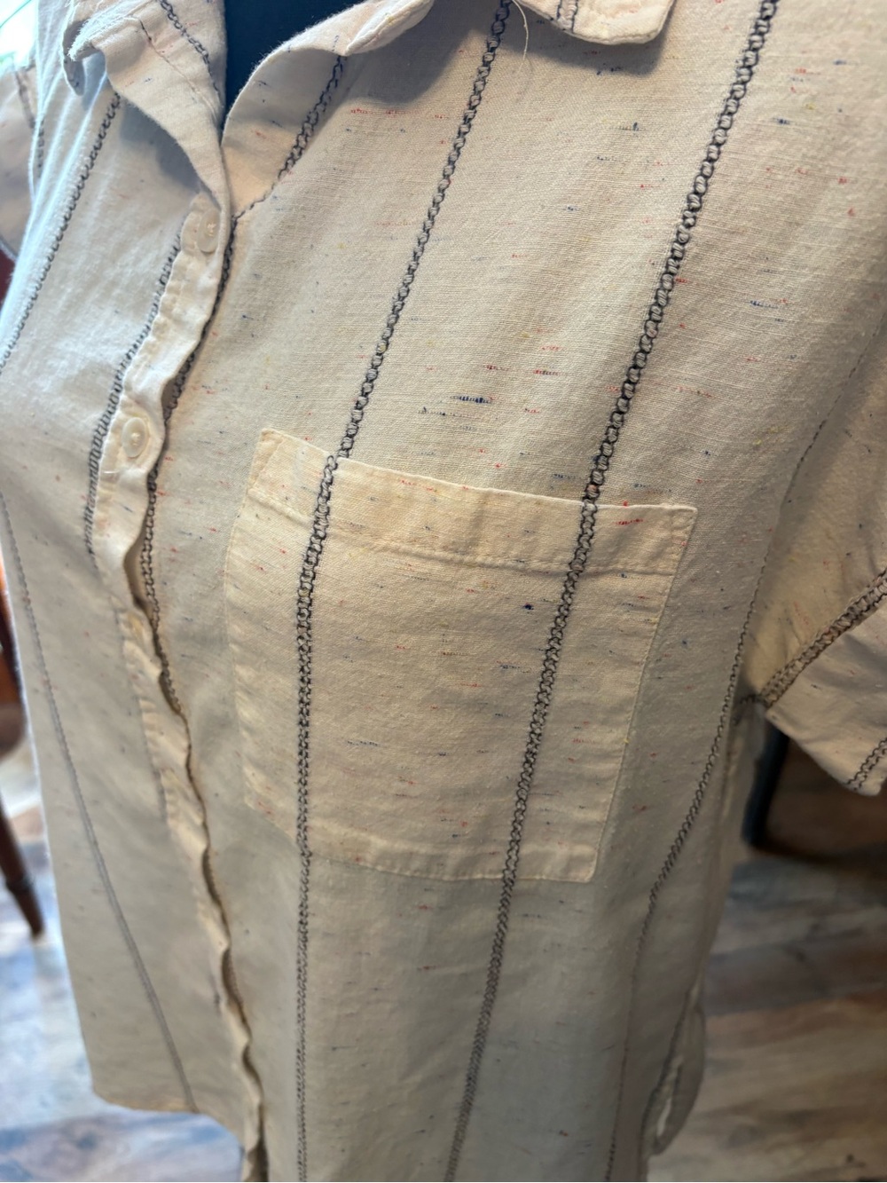Velvet Heart Cream Button-Down Short Sleeve Shirt with Navy Stripes 100% Cotton - Picture 6 of 11